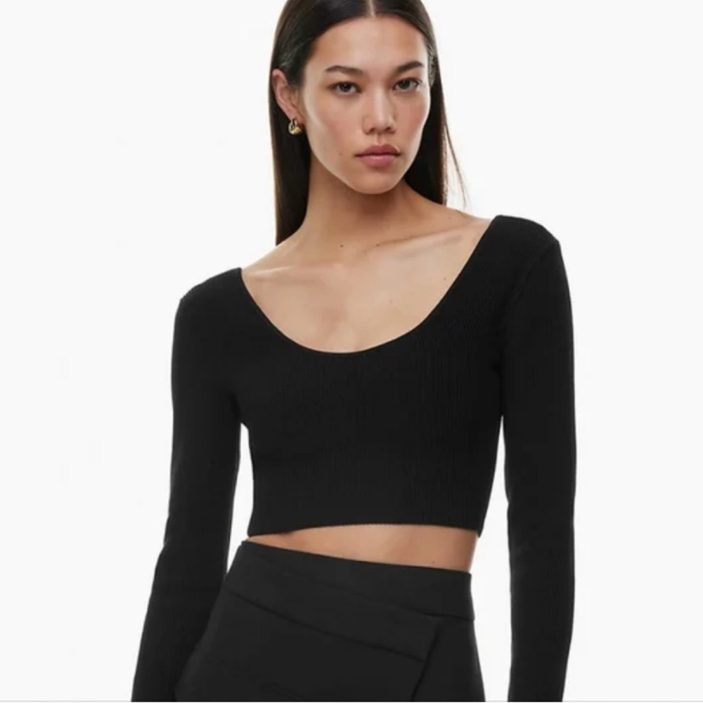 Babaton Scoop Neck Crop Long Sleeve Shirt Size Extra Small